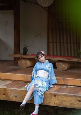 欧美2017年情趣内衣秀_完整版电影在线观看